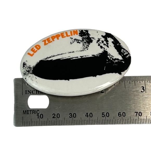 RARE ORIGINAL 1970s “ LED ZEPPLIN” PIN-BACK BUTTON CONCERT SWAN SONG Vintage - Picture 4 of 5